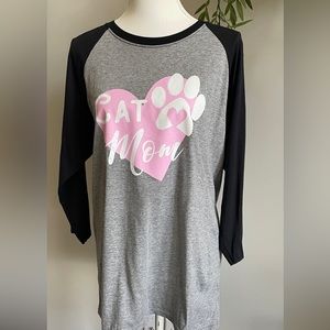 NWT Women’s Size Large Cat / Pet Inspired Tee